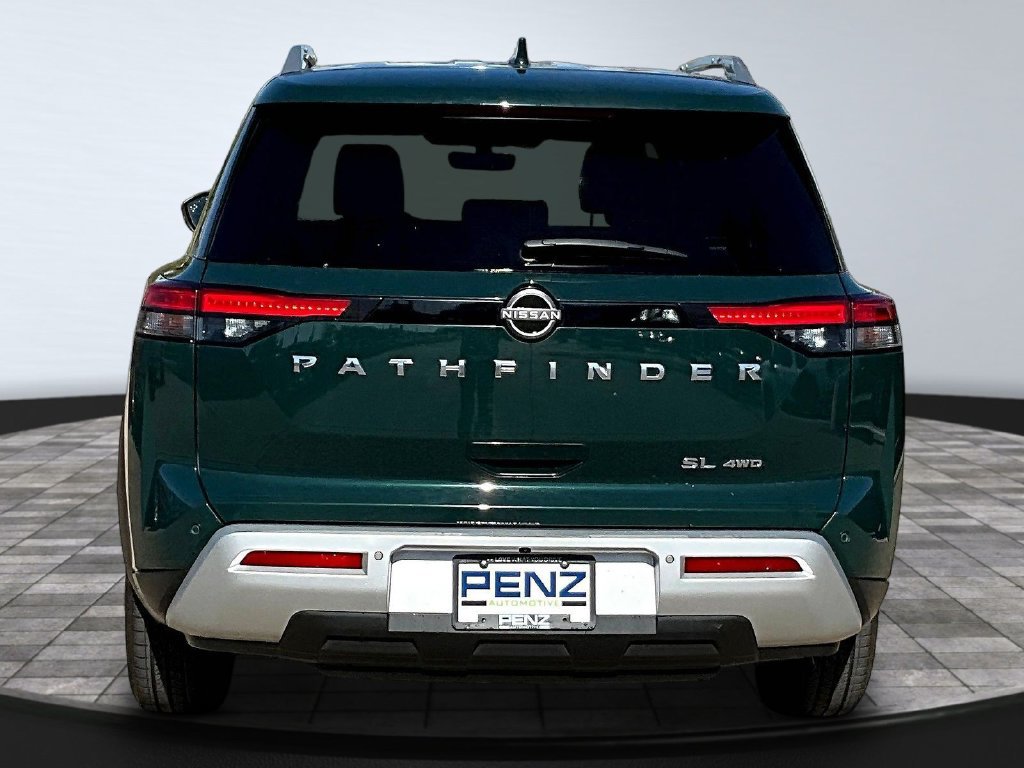 Used 2023 Nissan Pathfinder SL AWD/4WD image 6