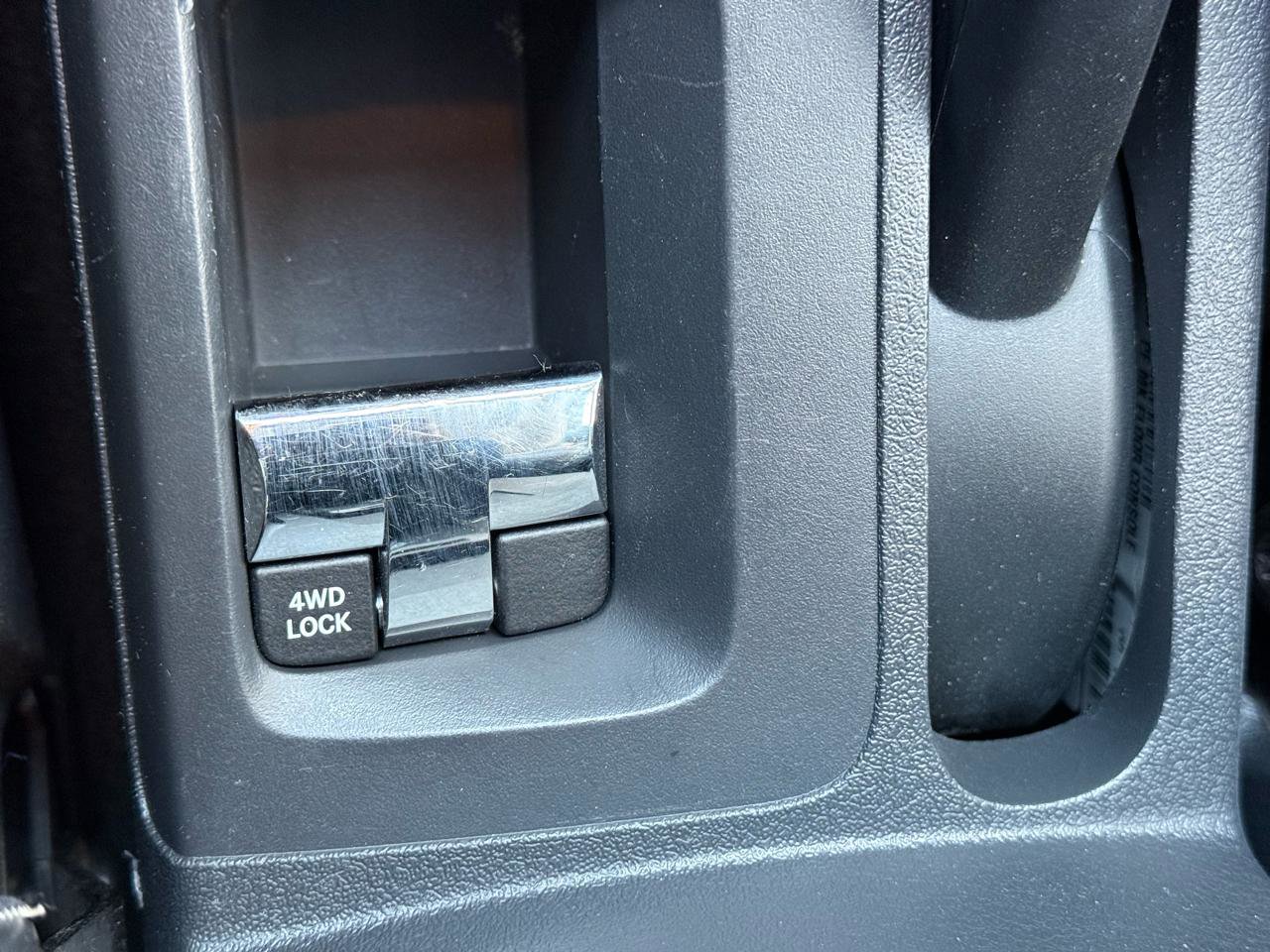 Used 2017 Jeep Compass High Altitude image 24