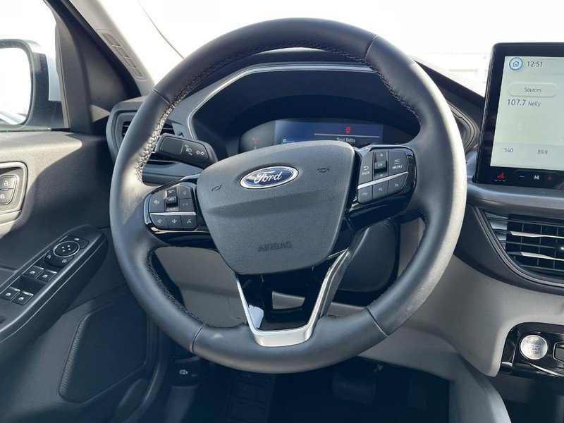 New 2025 Ford Escape SE image 6