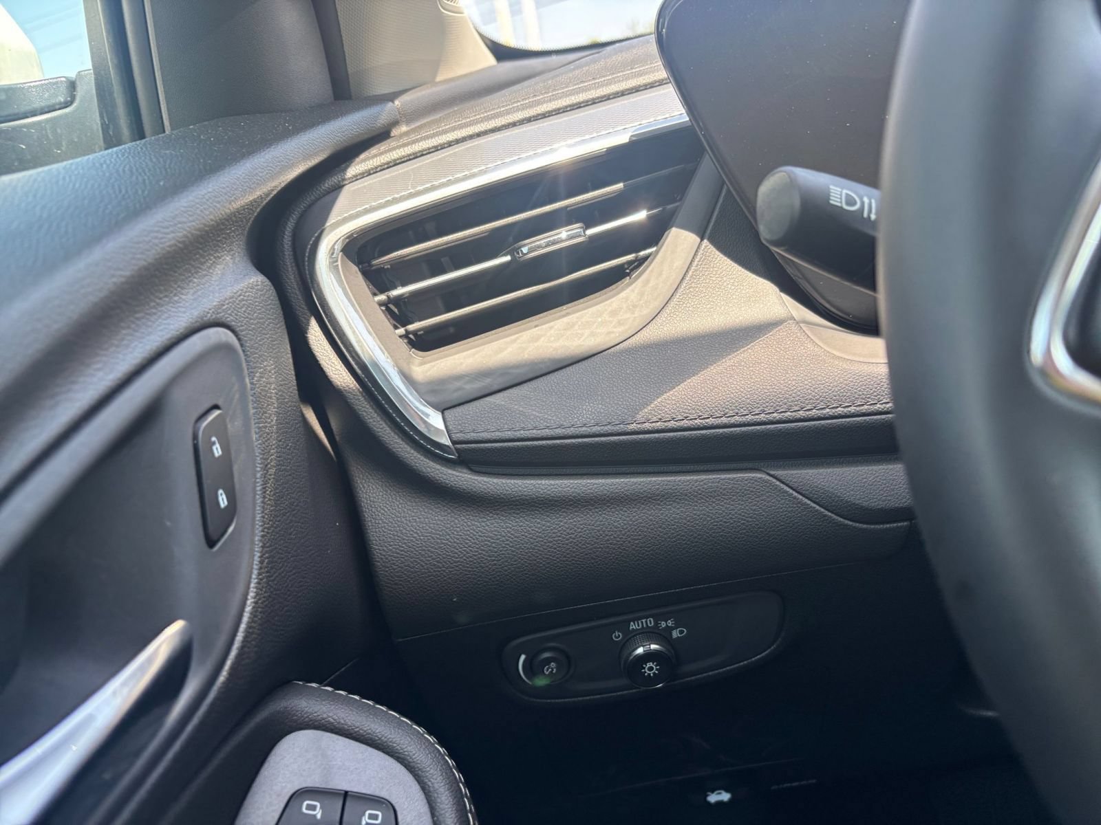 Used 2026 Buick Encore GX Preferred FWD image 32