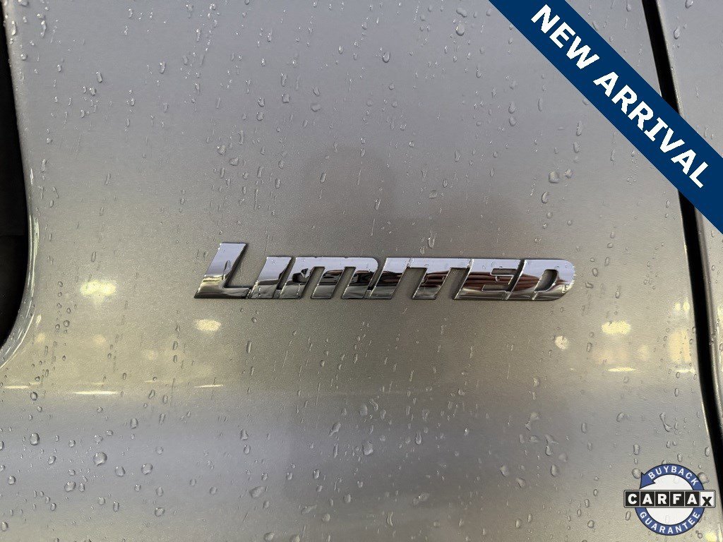 Used 2015 Toyota Tundra Limited image 9