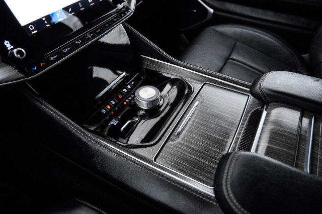 Used 2024 Jeep Wagoneer Series II image 25