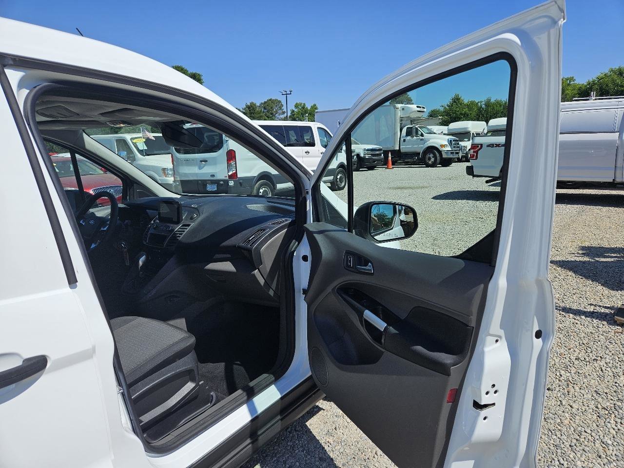 Used 2022 Ford Transit Connect XLT FWD image 25