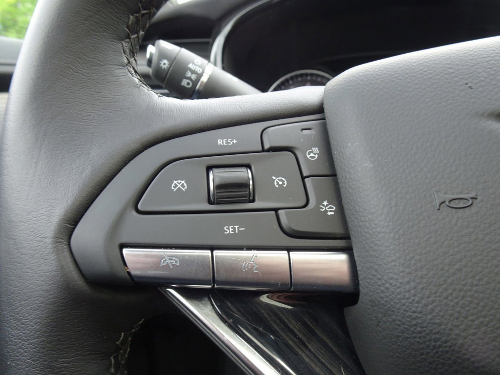 Certified 2025 Cadillac XT6 Premium Luxury AWD/4WD image 21