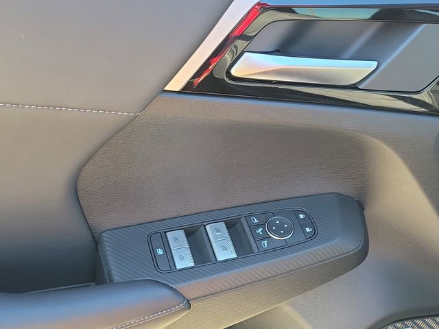 New 2026 Mitsubishi Outlander SE image 23