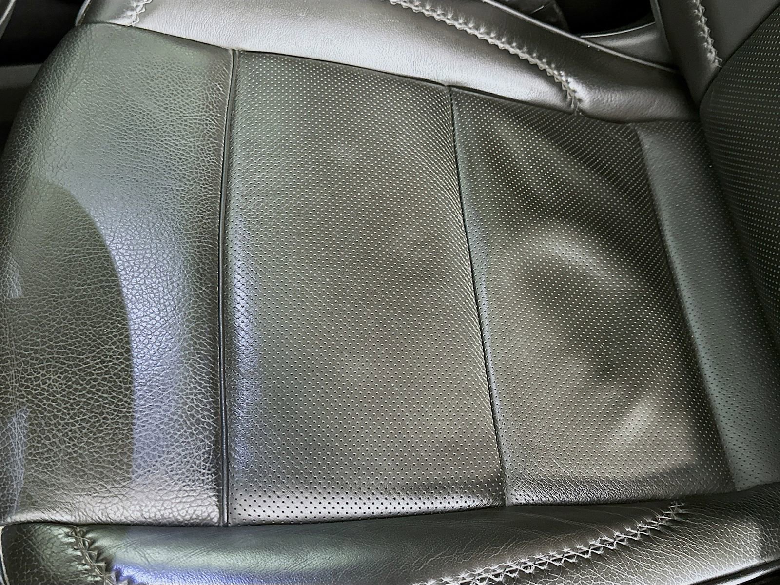 Used 2024 GMC Sierra 3500 Denali image 21