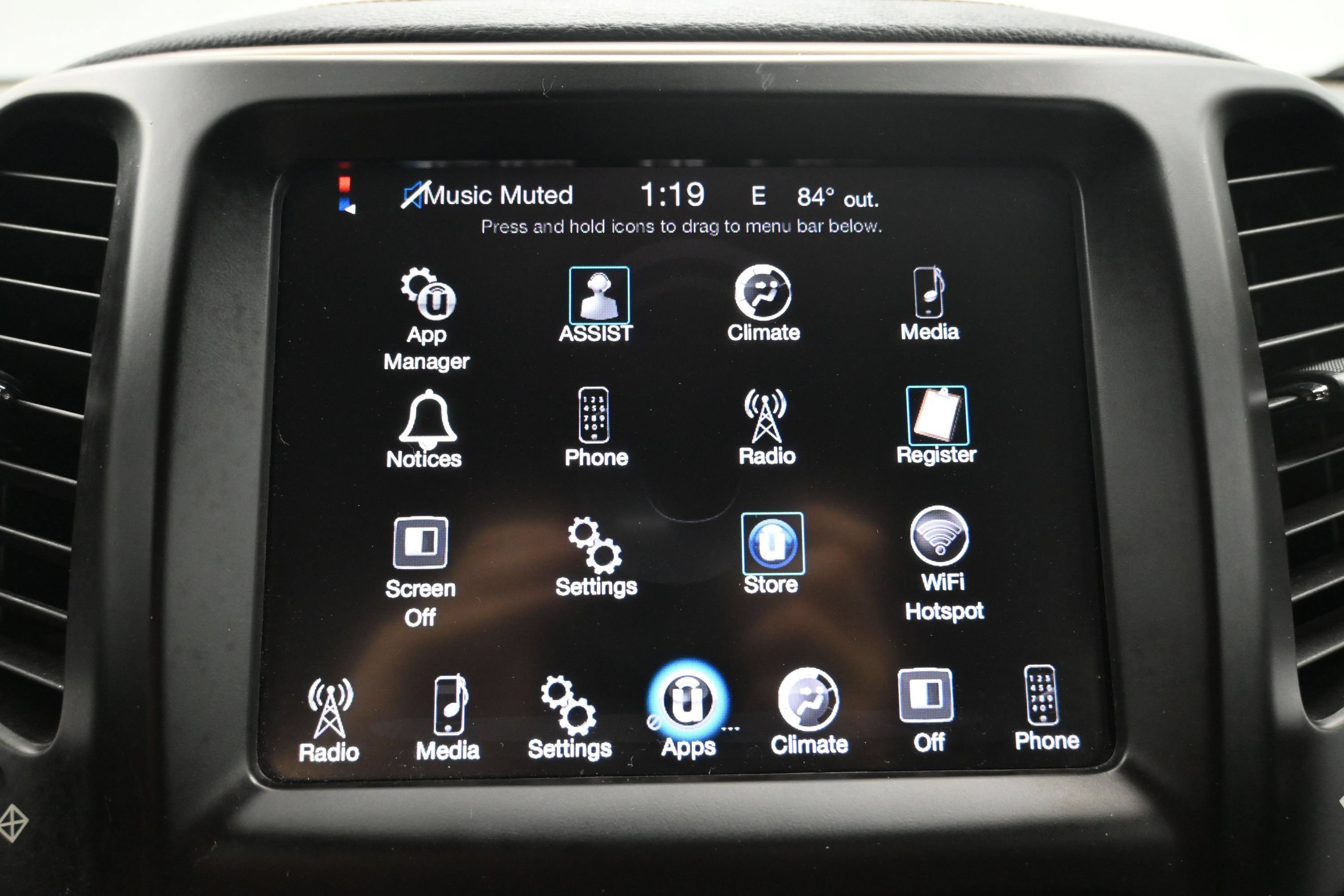 Used 2016 Jeep Cherokee Latitude AWD/4WD image 15