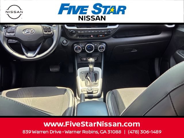 Used 2023 Nissan Rogue SV w/ SV Premium B Package FWD image 8