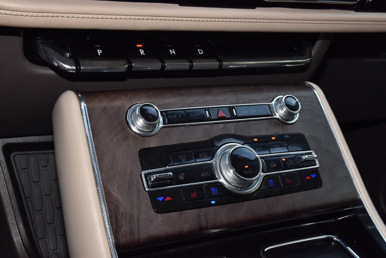 Used 2022 Lincoln Aviator Reserve w/ Equipment Group 201A AWD/4WD image 32