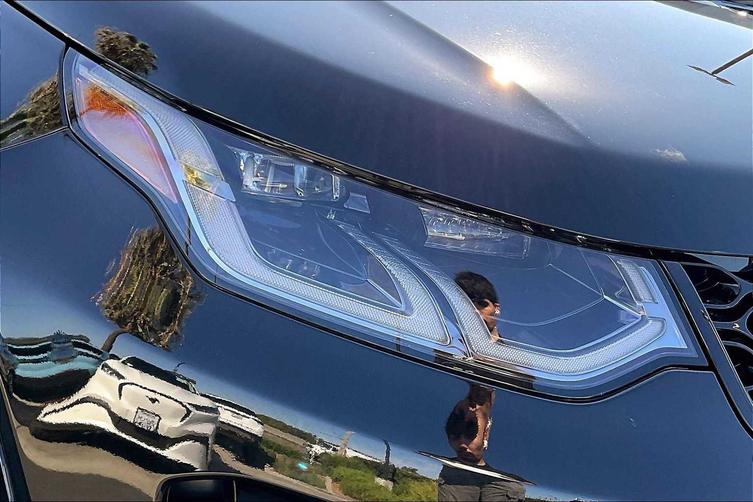 Used 2025 Land Rover Discovery Sport Dynamic SE image 31