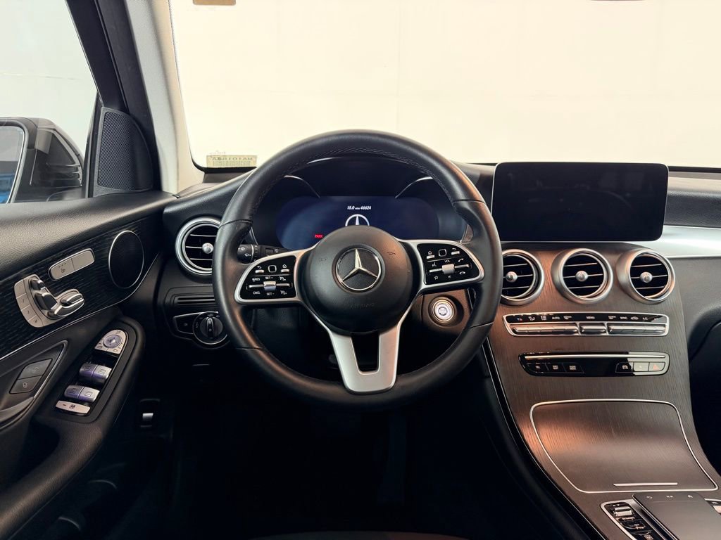 Used 2022 Mercedes-Benz GLC 300 image 14