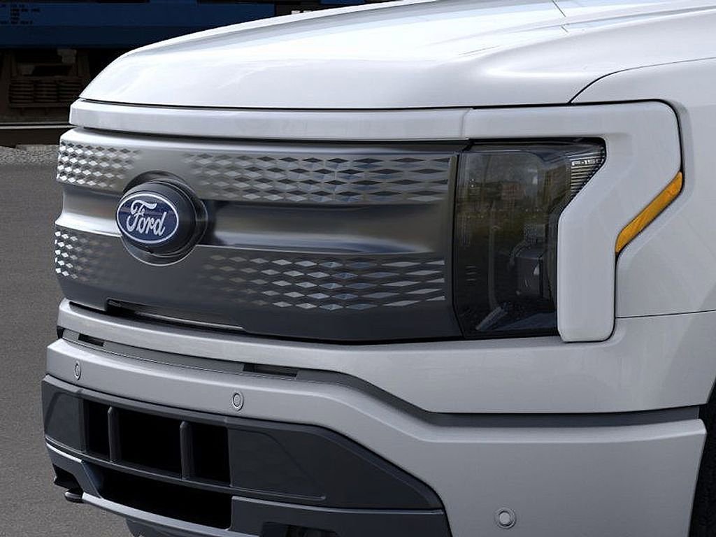 New 2025 Ford F150 Lightning Flash image 17