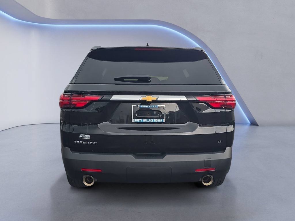Used 2023 Chevrolet Traverse LT FWD image 4