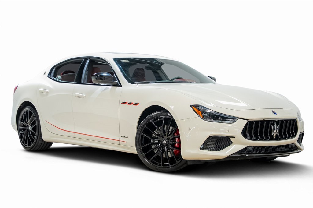 Used 2021 Maserati Ghibli S GranSport image 2
