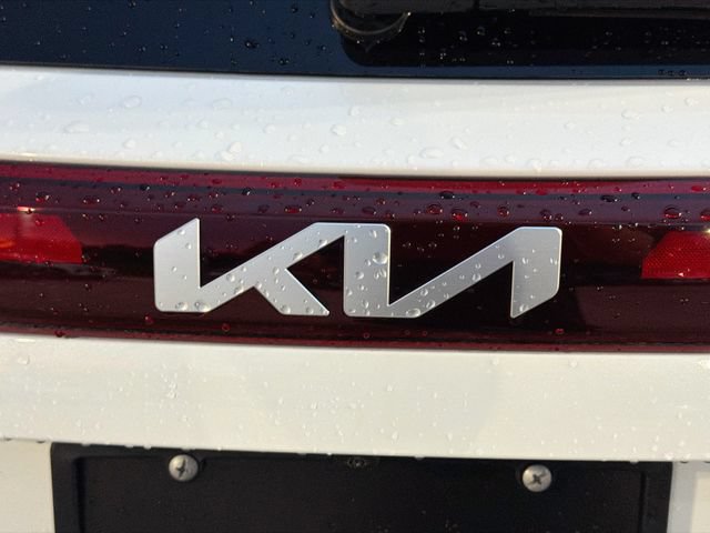 Used 2025 Kia Seltos EX AWD/4WD image 11