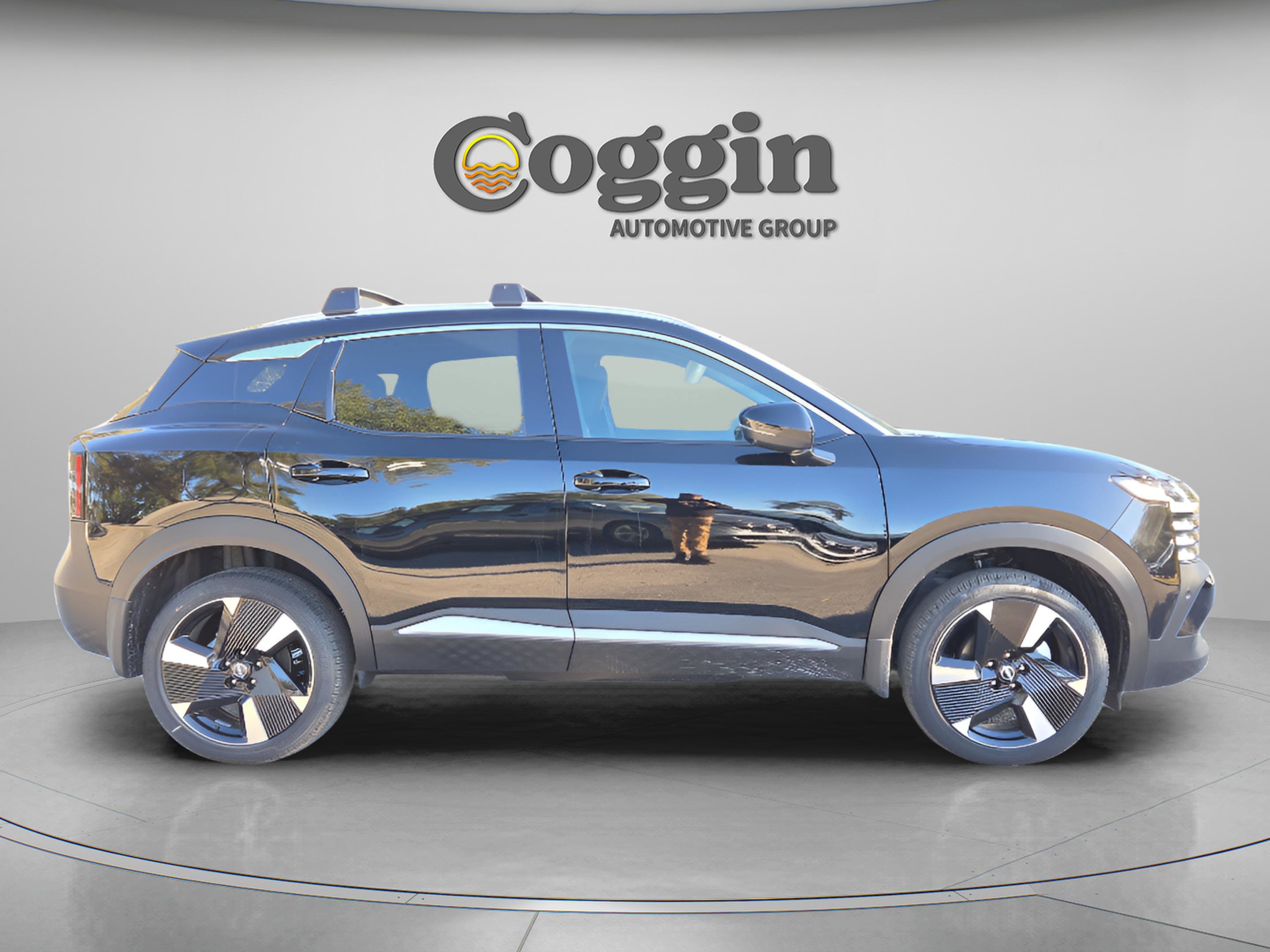 New 2026 Nissan Kicks SR image 7