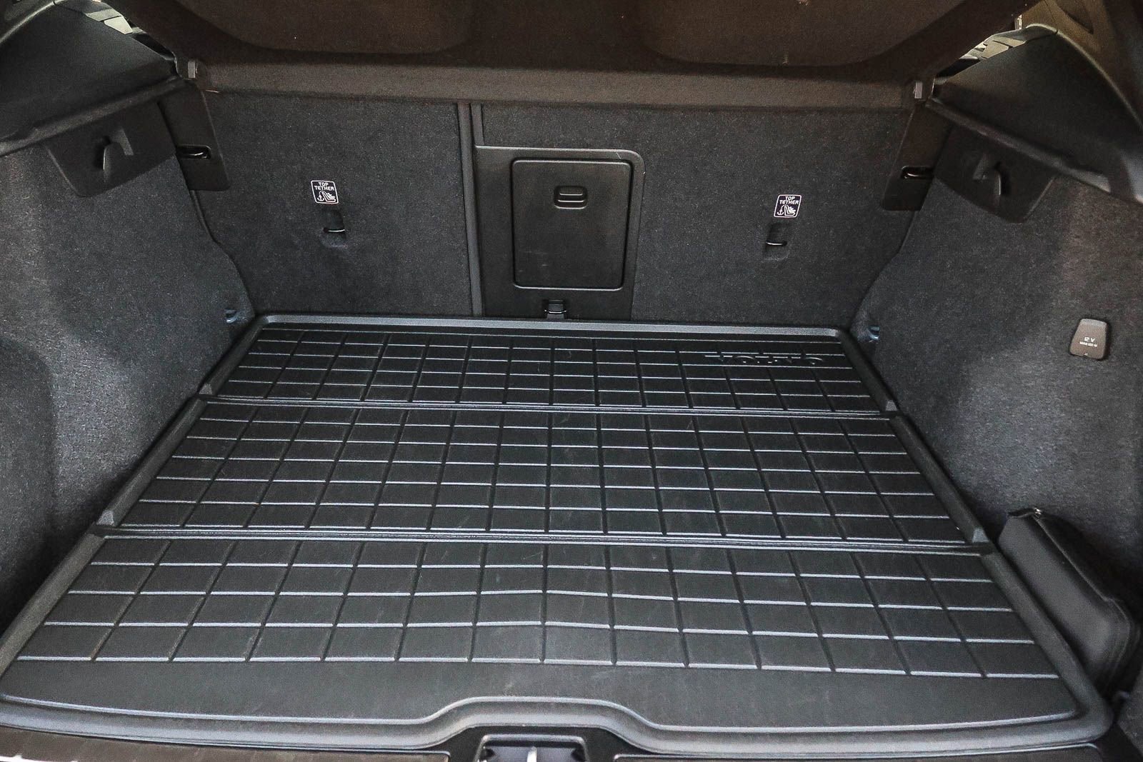 Used 2022 Volvo XC40 T5 Inscription w/ Advanced Package image 28