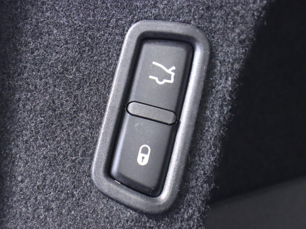 Used 2018 Maserati Levante GranSport AWD/4WD image 41