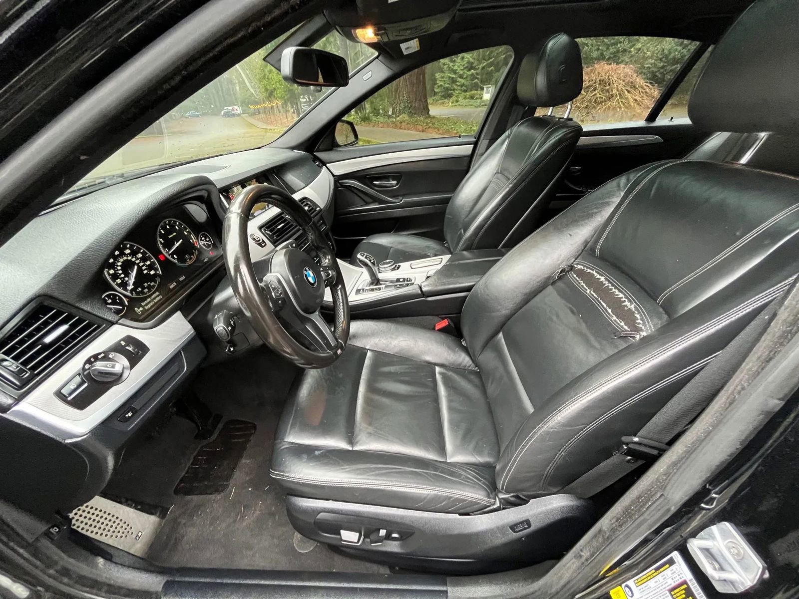 Used 2016 BMW 528i Sedan w/ M Sport image 8