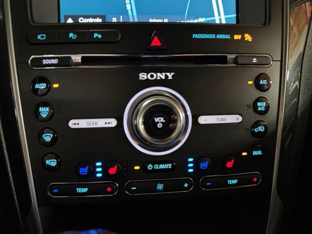 Used 2017 Ford Explorer Limited w/ Equipment Group 301A AWD/4WD image 30