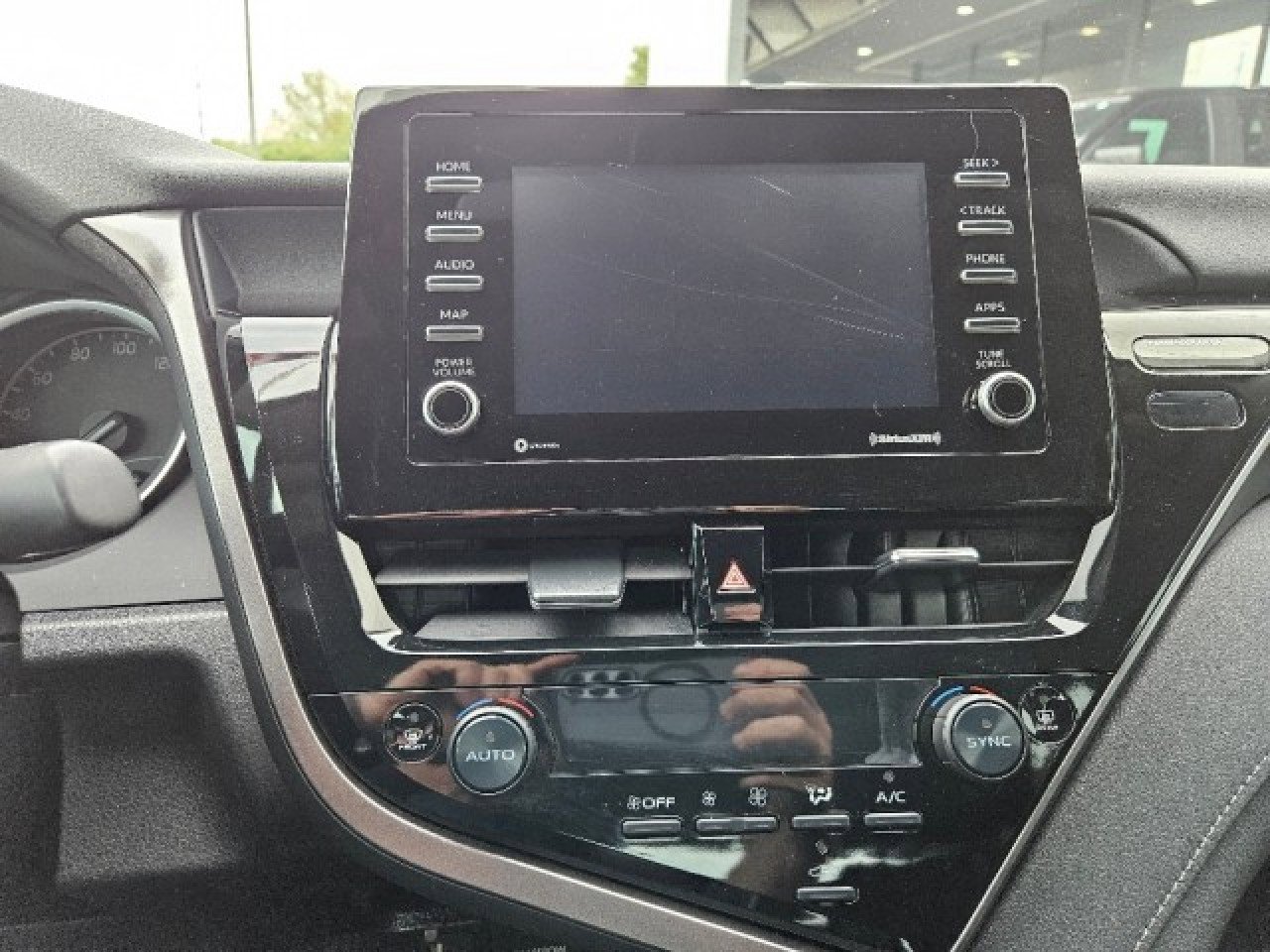 Used 2023 Toyota Camry LE image 27