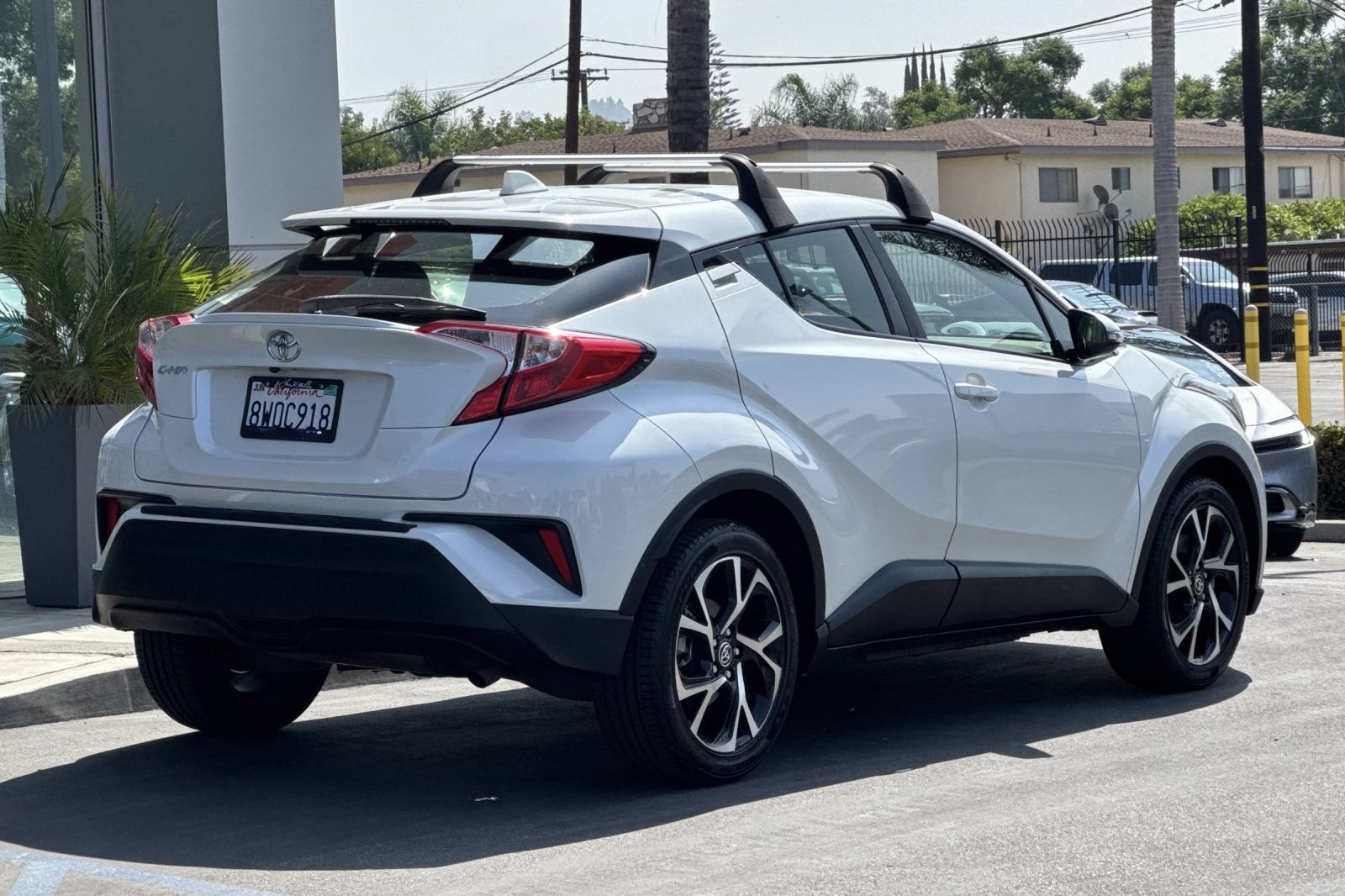 Certified 2021 Toyota C-HR XLE FWD image 5
