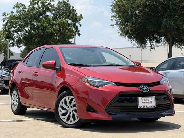 Used 2017 Toyota Corolla LE FWD image 2