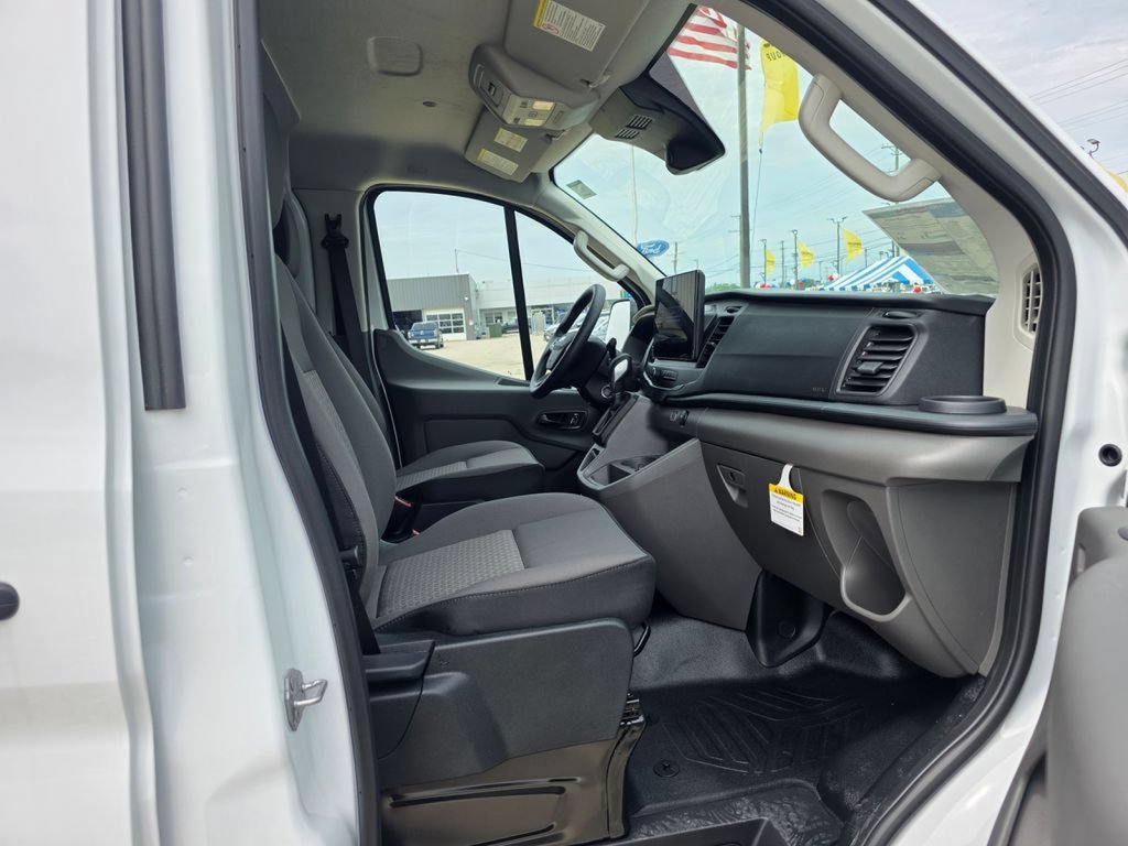 New 2026 Ford Transit 250 Low Roof RWD image 25