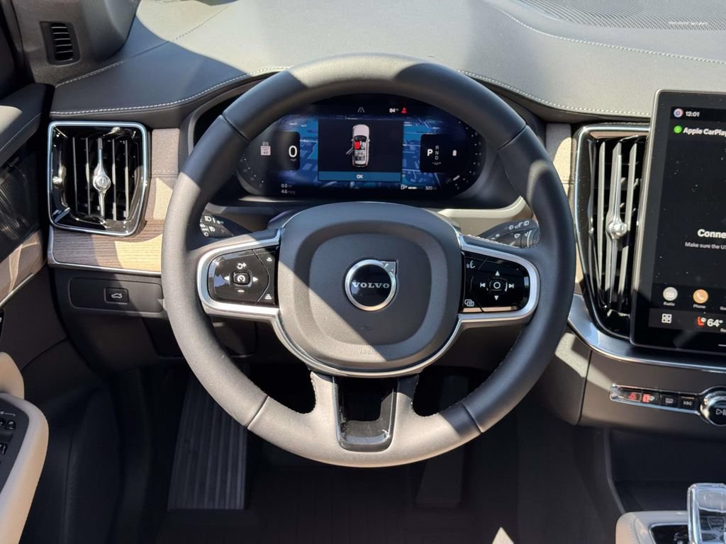 Used 2026 Volvo XC90 B6 Plus w/ Protection Package Premier AWD/4WD image 12