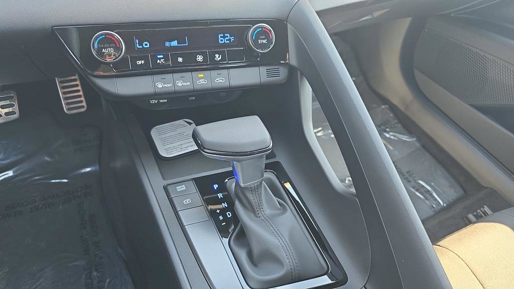 New 2026 Hyundai Elantra Sport FWD image 21