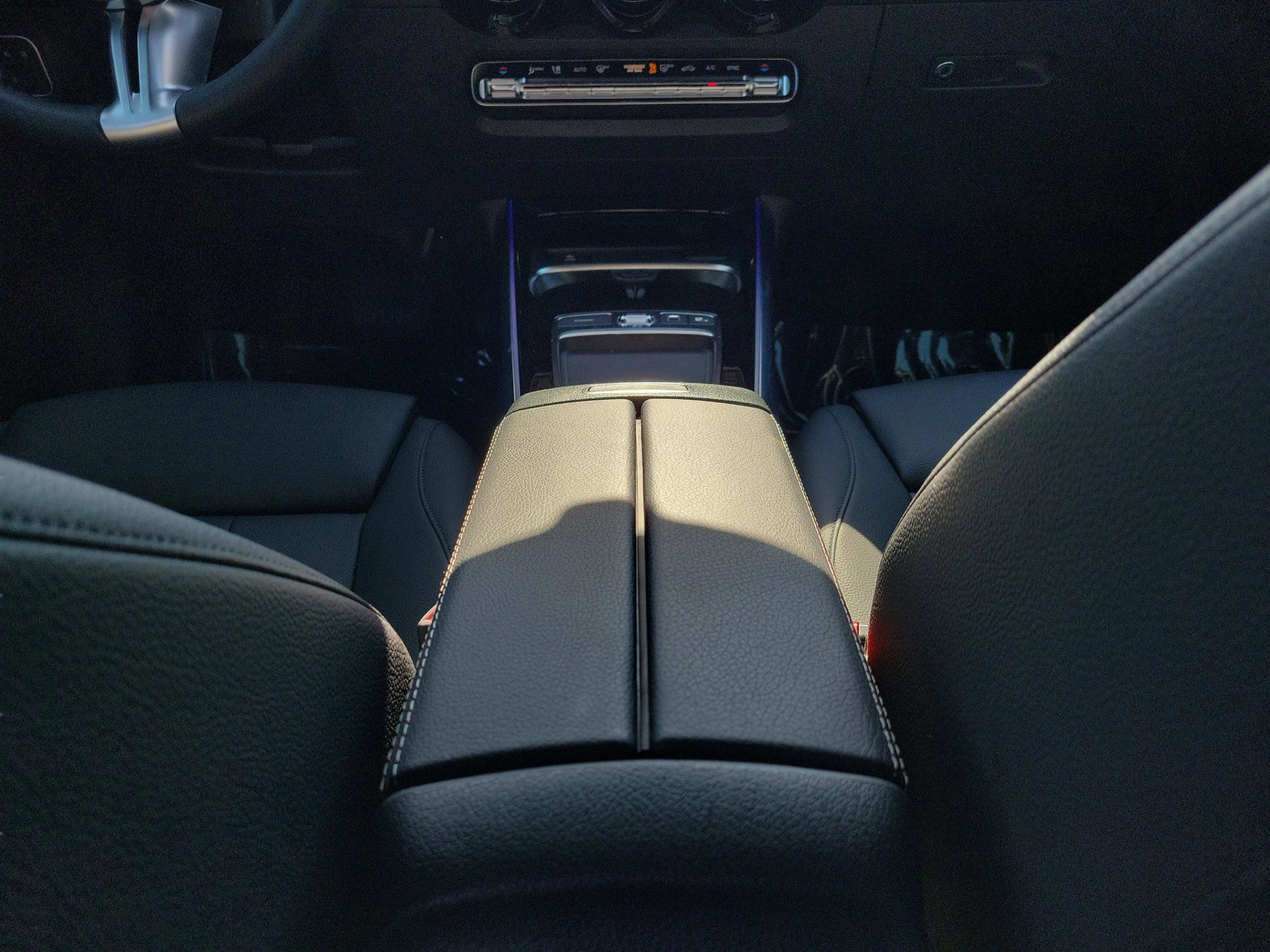 Certified 2025 Mercedes-Benz GLB 250 image 9