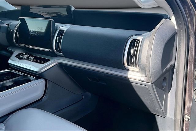 Used 2025 Ford Expedition Max Active image 26