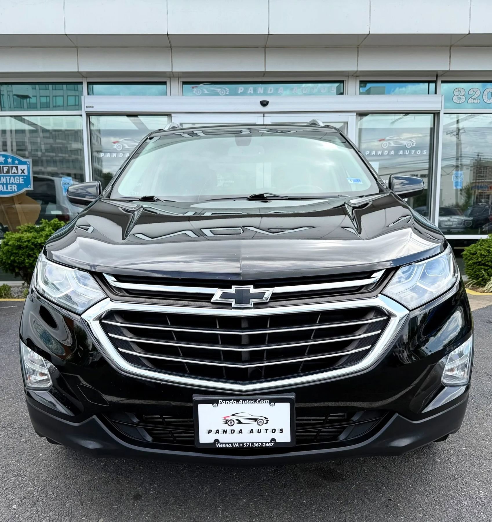 Used 2018 Chevrolet Equinox Premier AWD/4WD image 2
