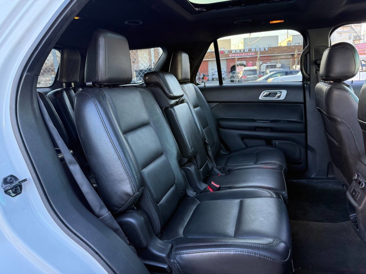 Used 2014 Ford Explorer Limited w/ Equipment Group 302A image 12