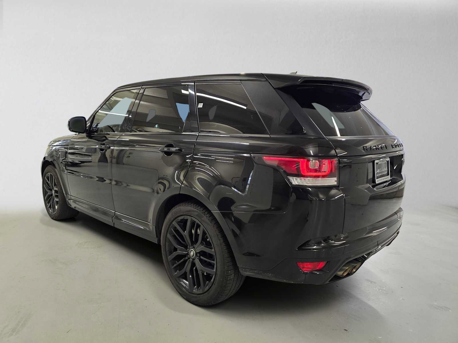 Certified 2016 Land Rover Range Rover Sport SVR AWD/4WD image 3