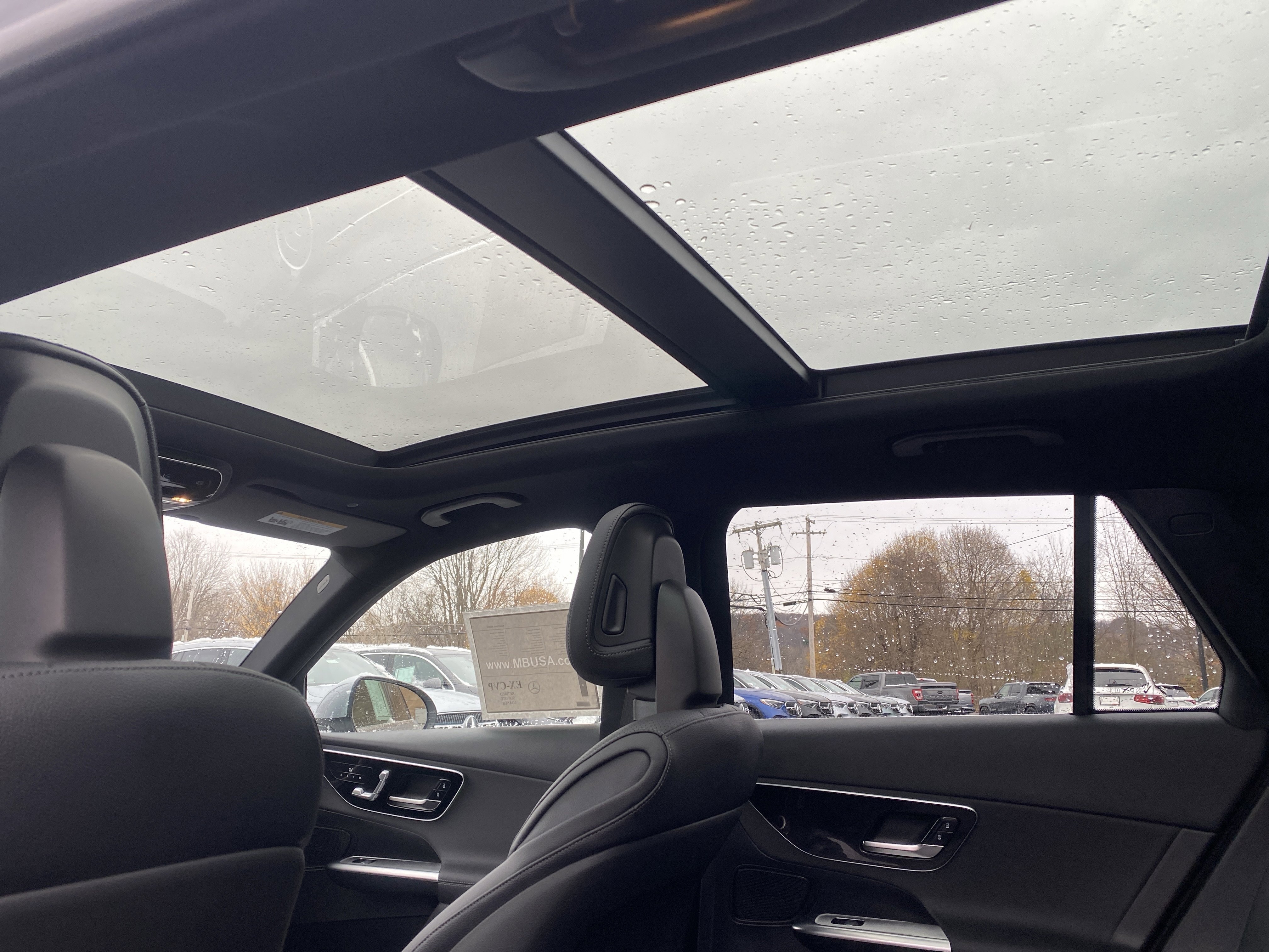 Used 2025 Mercedes-Benz GLC 300 4MATIC image 22