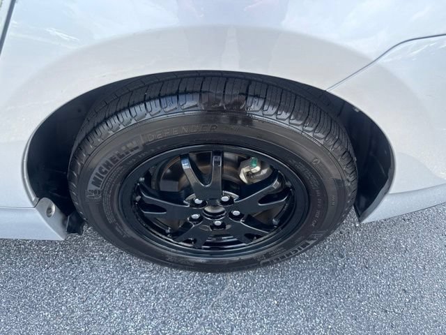 Used 2012 Toyota Prius Two FWD image 10