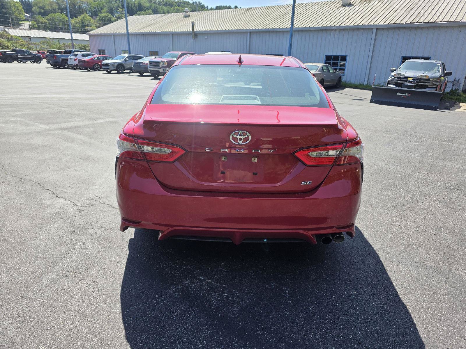 Used 2019 Toyota Camry SE w/ Audio Package FWD image 6