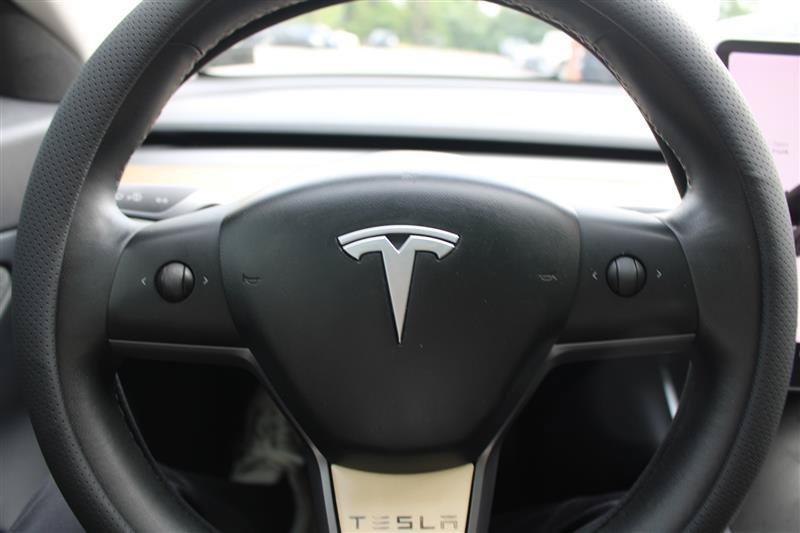 Used 2020 Tesla Model 3 Standard Range Plus RWD image 10