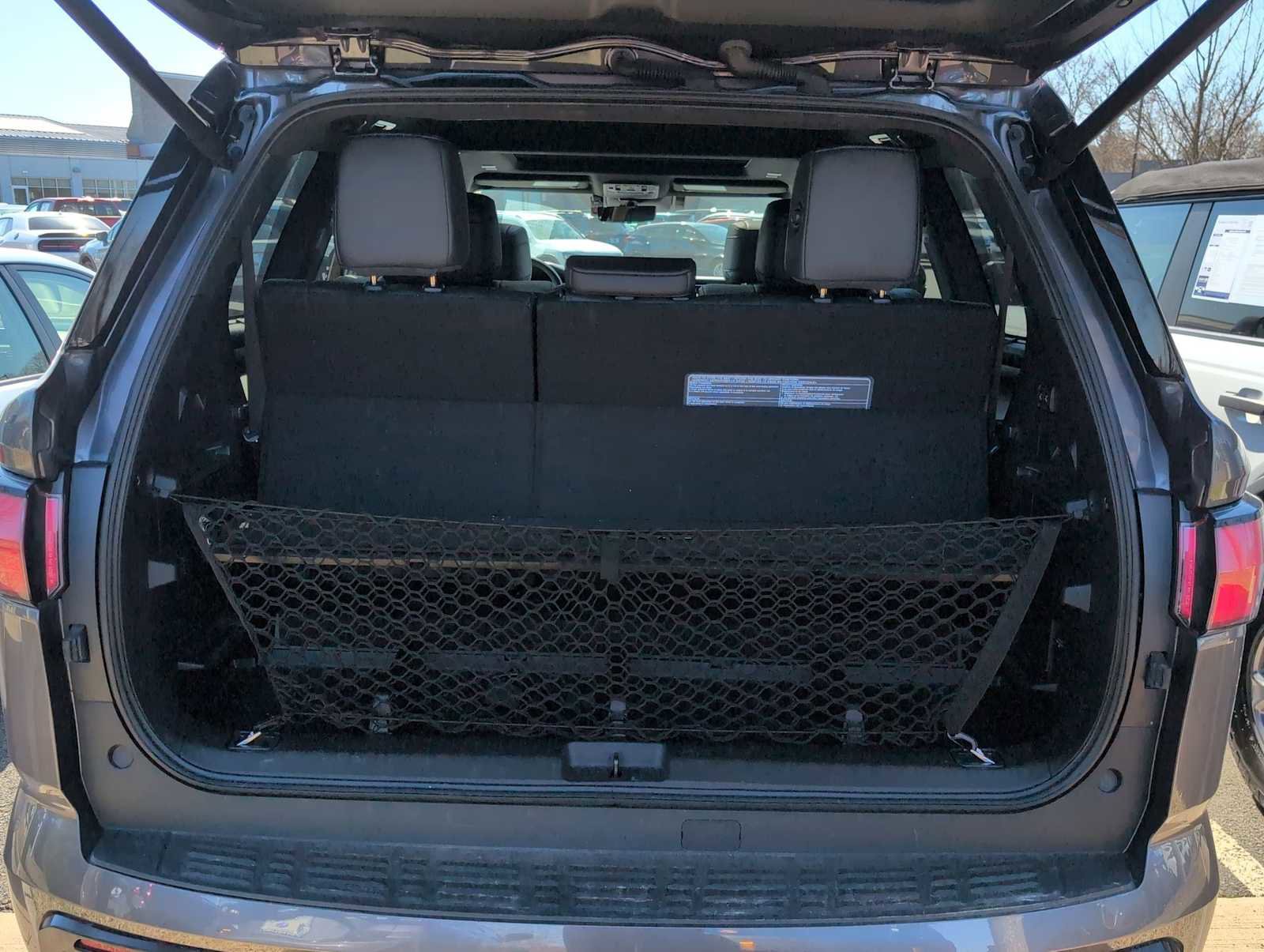 Used 2023 Toyota Sequoia Platinum image 31