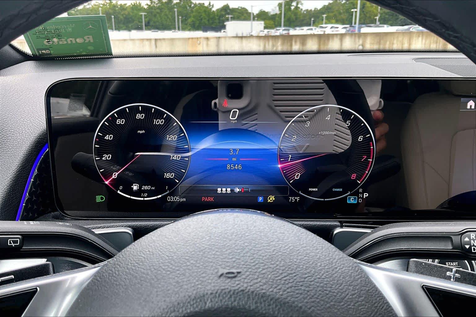 Used 2025 Mercedes-Benz GLB 250 4MATIC image 26