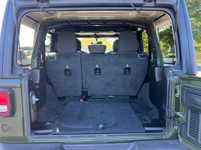 Used 2022 Jeep Wrangler Unlimited Sport AWD/4WD image 32