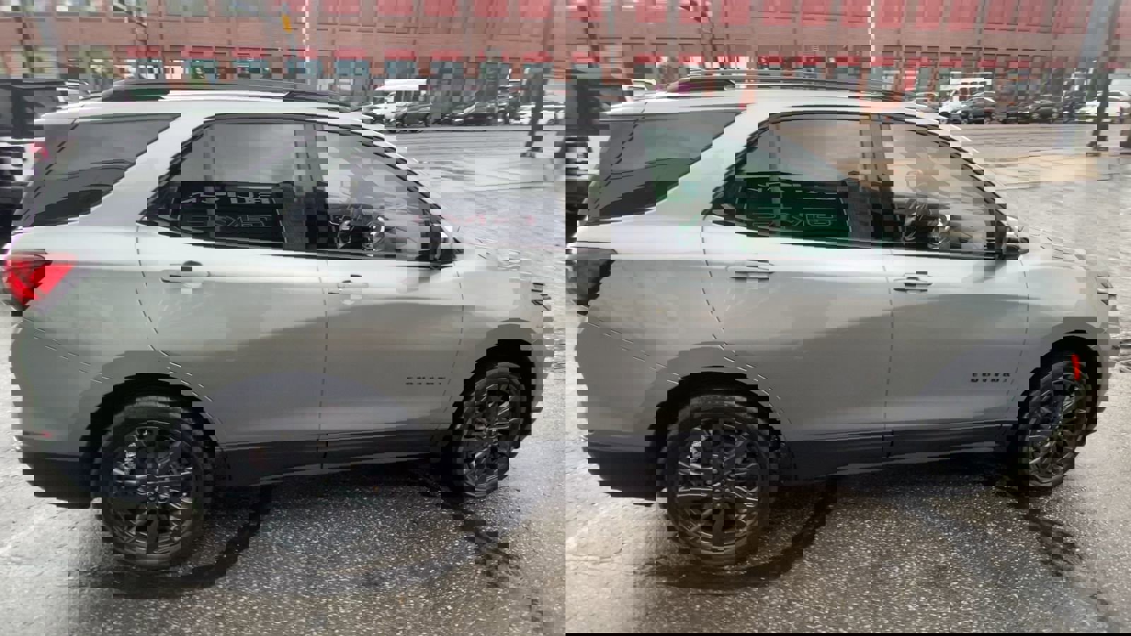 Used 2023 Chevrolet Equinox RS image 44