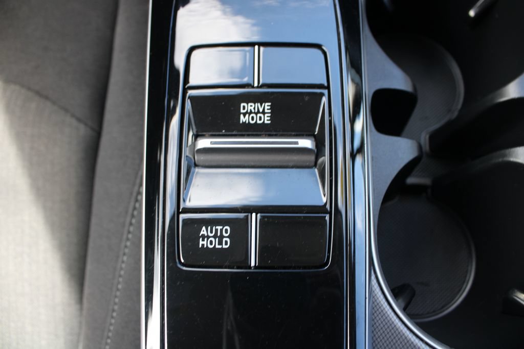 Used 2023 Hyundai Sonata SEL w/ Preferred Accessory Package FWD image 17