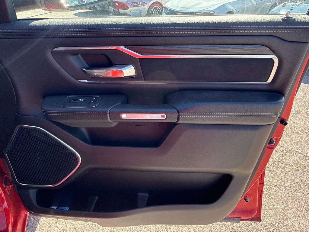 Used 2024 RAM 1500 Laramie image 11