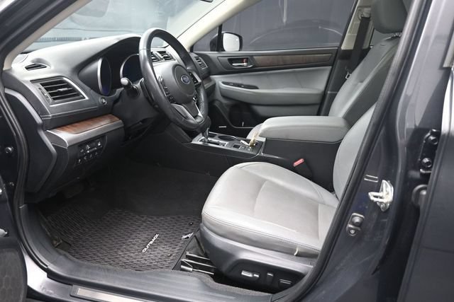 Used 2018 Subaru Outback 3.6R Limited AWD/4WD image 17