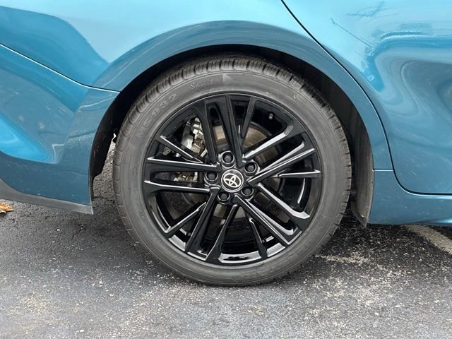 Used 2025 Toyota Camry SE image 9