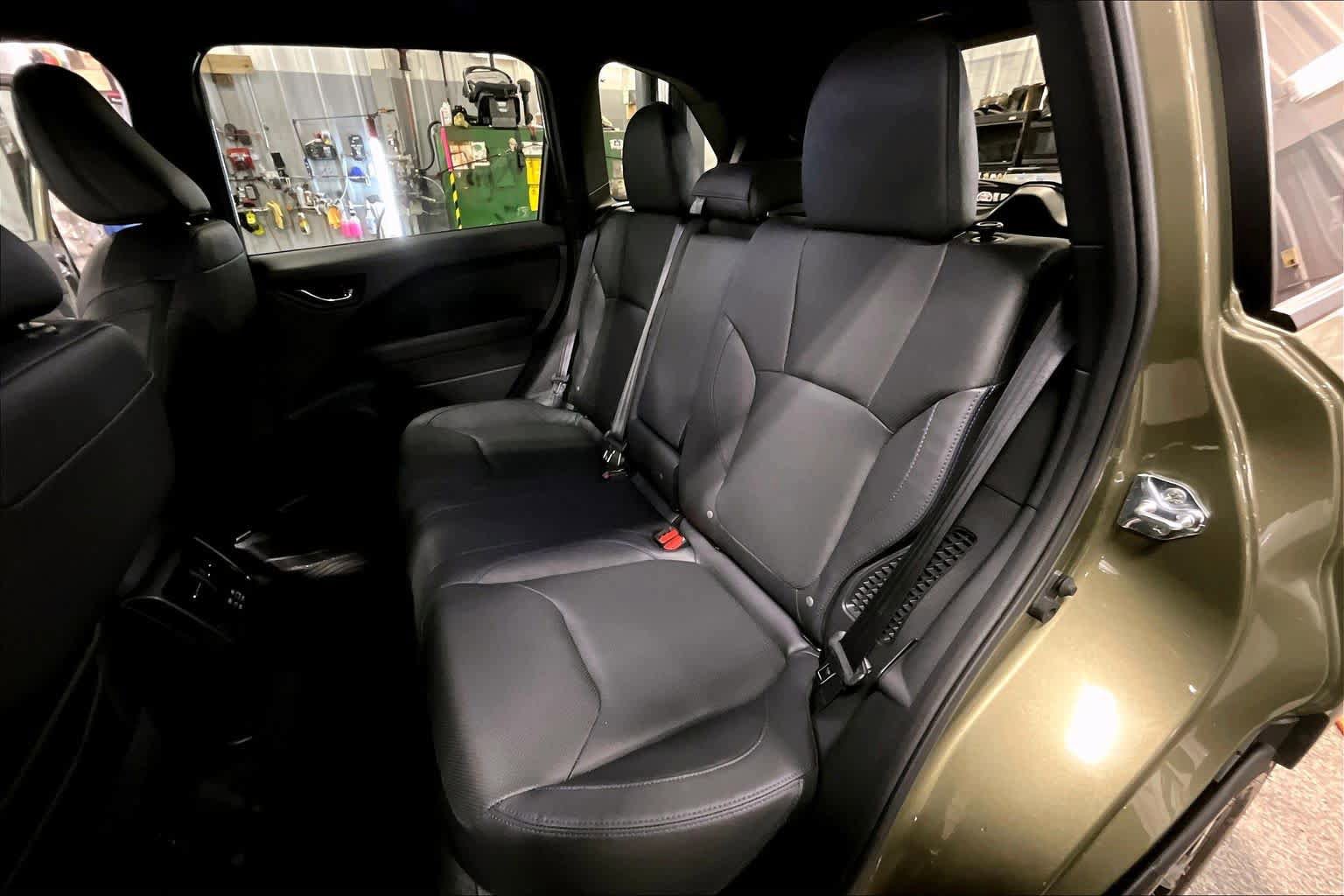 Used 2025 Subaru Forester Limited image 21