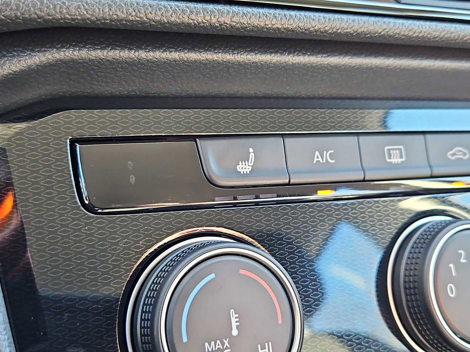 Used 2025 Volkswagen Taos S AWD/4WD image 18