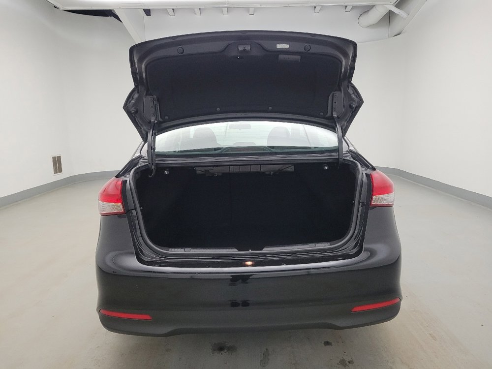 Used 2017 Kia Forte LX image 29